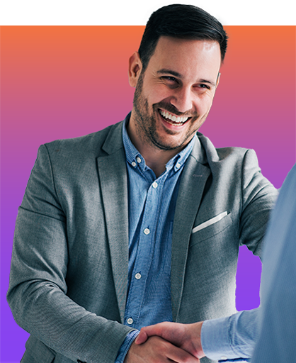 Mann auf farbenfrohem Hintergrund schüttelt jemandem die Hand